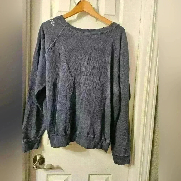 NWT I.S.M.B.S SWEATSHIRT - Picture 5 of 6